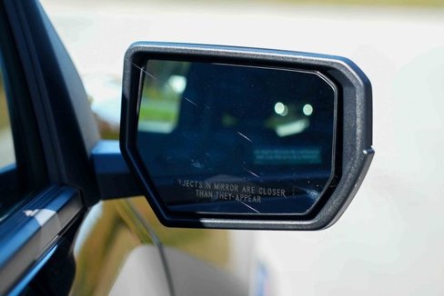 Used 2024 GMC Canyon Elevation image 13