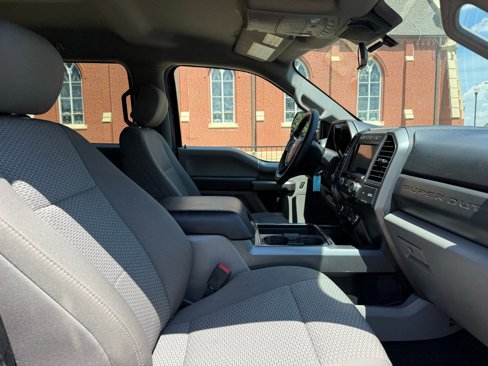 Used 2020 Ford F350 XLT w/ XLT Premium Package image 7