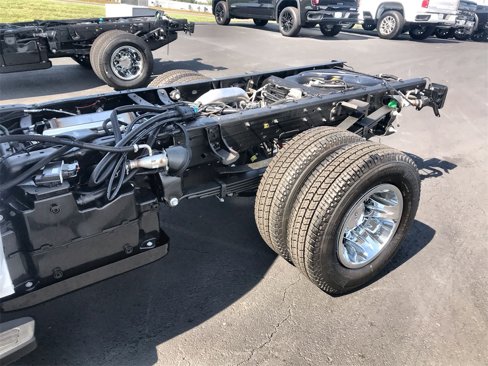 New 2026 GMC Sierra 3500 SLE w/ SLE Convenience Package image 21