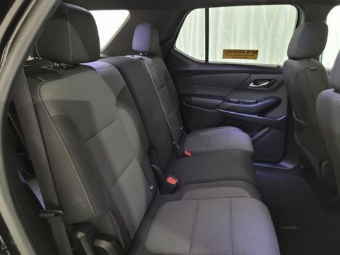 Used 2022 Chevrolet Traverse LT image 58