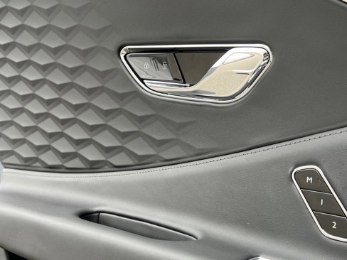 New 2025 Bentley Flying Spur Plug-In Hybrid image 53