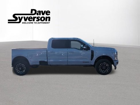 New 2026 Ford F350 4x4 Crew Cab Super Duty image 4