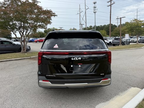 New 2026 Kia Carnival SX image 3