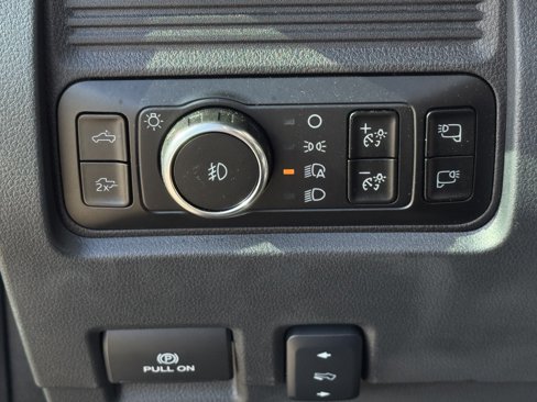 Used 2025 Ford F250 Lariat w/ Chrome Package image 22
