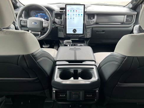 New 2025 Ford F150 Lightning Platinum image 26