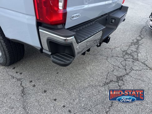 New 2026 Ford F250 Lariat image 10