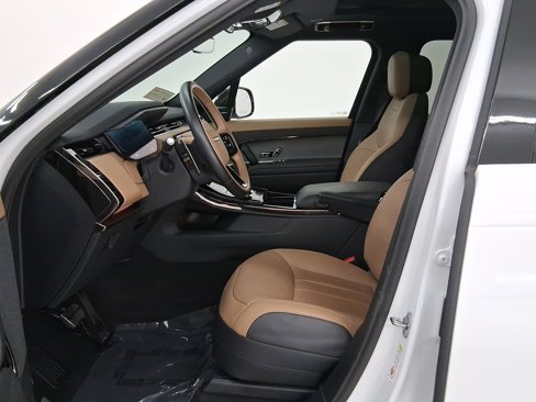 Used 2024 Land Rover Range Rover Sport Dynamic SE image 5