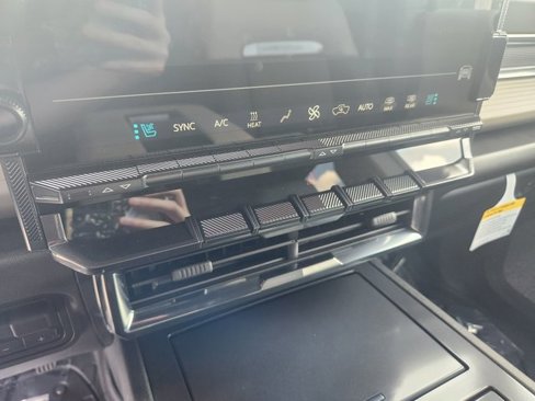 New 2026 GMC Hummer EV SUV image 20