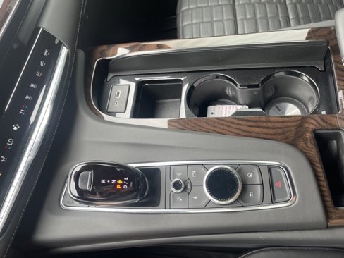 Used 2023 Cadillac Escalade Sport Platinum image 29