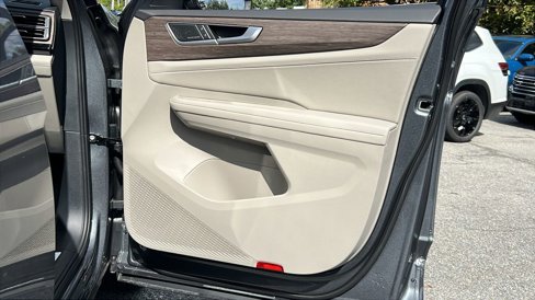 New 2025 Volkswagen Atlas SEL Premium R-Line image 7