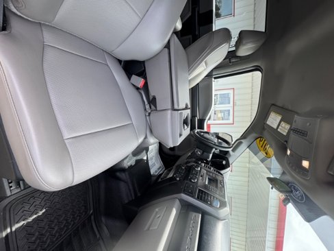 Used 2019 Ford F550 4x4 Crew Cab Super Duty image 9