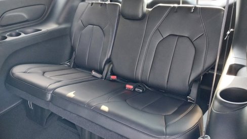 New 2026 Chrysler Pacifica Select image 18