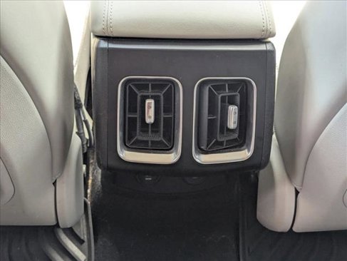 Used 2022 Kia Sorento EX image 17