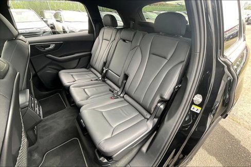Certified 2025 Audi Q7 3.0T Premium image 26