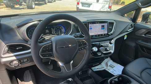 New 2026 Chrysler Voyager LX image 21