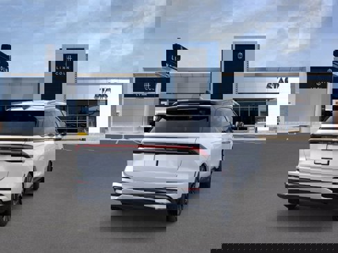 New 2025 Lincoln Nautilus Reserve image 8