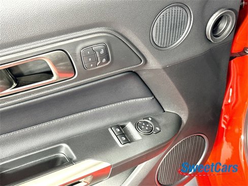 Used 2022 Ford Mustang Shelby GT500 w/ Technology Package image 34