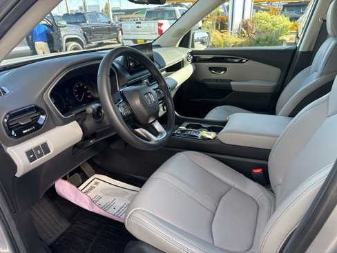 Used 2025 Honda Pilot EX-L image 16