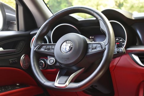Used 2020 Alfa Romeo Stelvio Ti w/ Active Blind Spot Package image 35