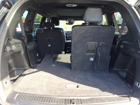 Certified 2024 Jeep Grand Cherokee L Limited w/ Luxury Tech Group II image 12