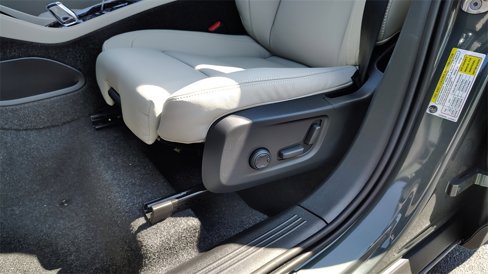 New 2026 Volvo XC40 B5 Plus w/ Climate Package image 12