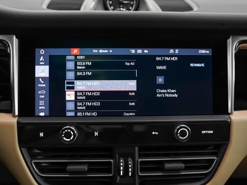 Certified 2023 Porsche Macan S image 22