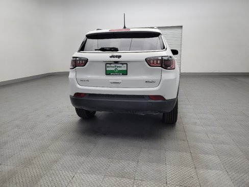Used 2022 Jeep Compass Latitude w/ Sun and Sound Group image 7