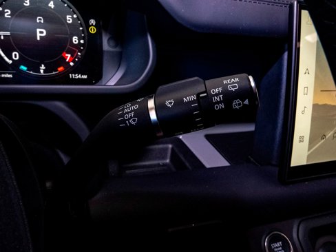 New 2025 Land Rover Defender 110 X image 14