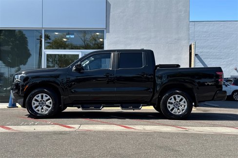 Used 2022 Nissan Frontier SV w/ Technology Package image 9