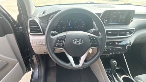 Used 2019 Hyundai Tucson SE image 12