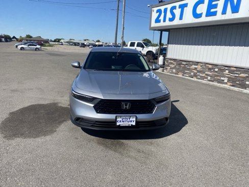 Used 2025 Honda Accord LX image 4