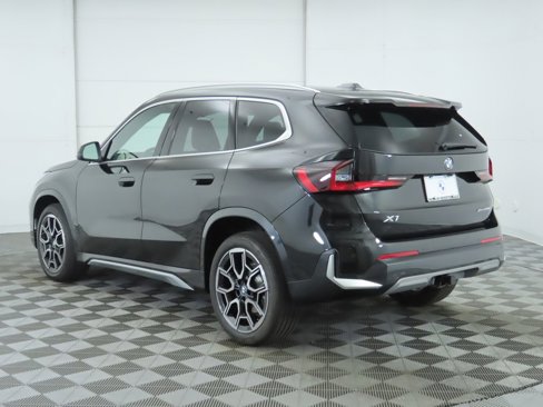 Used 2025 BMW X1 xDrive28i w/ Premium Package image 8