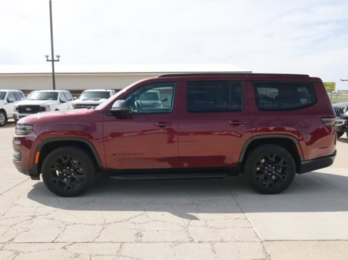 Used 2024 Jeep Wagoneer Series II image 3