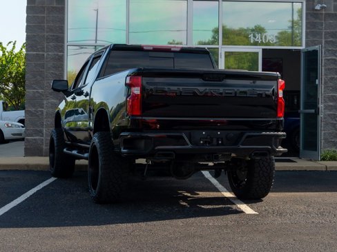 Used 2022 Chevrolet Silverado 1500 RST w/ Redline Edition image 9