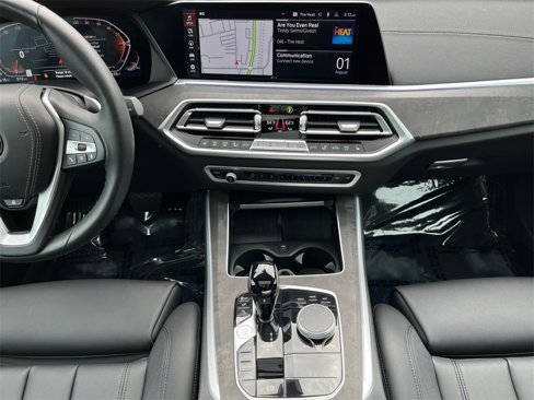 Certified 2022 BMW X5 xDrive40i w/ Parking Assistance Package image 11