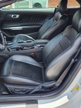 Used 2022 Ford Mustang Premium image 35