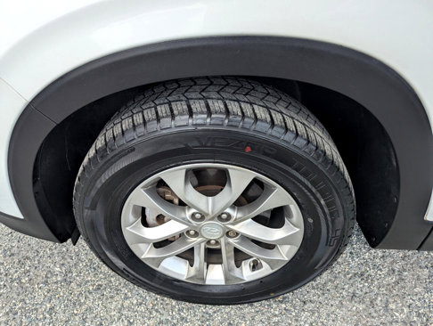 Used 2020 Hyundai Santa Fe SEL w/ Cargo Package image 12