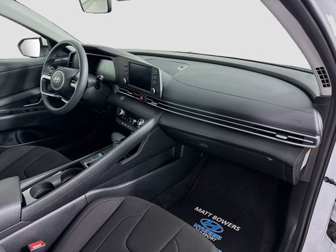 Certified 2025 Hyundai Elantra Blue w/ Cargo Package image 28