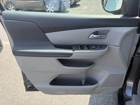 Used 2015 Honda Odyssey EX-L image 10