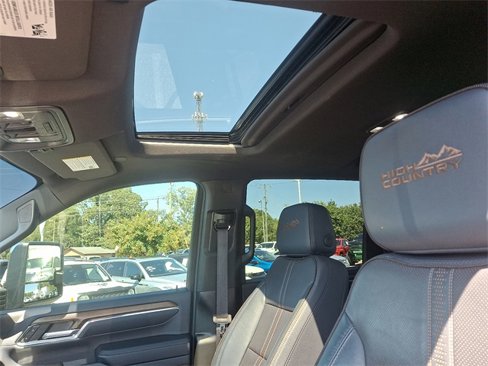 Used 2024 Chevrolet Silverado 2500 High Country w/ High Country Premium Package image 14