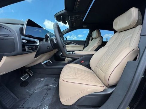 New 2026 Cadillac Lyriq V image 22