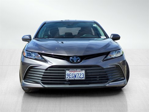 Used 2023 Toyota Camry LE image 2
