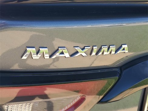 Used 2023 Nissan Maxima SR w/ Sport Mat Group image 33