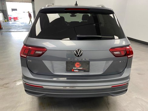 Used 2023 Volkswagen Tiguan SE image 5