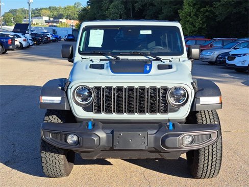 Used 2024 Jeep Wrangler Unlimited Rubicon 4xe image 8