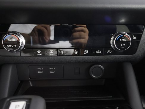 New 2025 Mitsubishi Outlander SE image 45