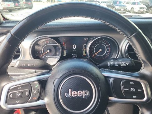 Used 2021 Jeep Wrangler Unlimited Sahara w/ Uconnect 4C Nav & Sound Group image 13