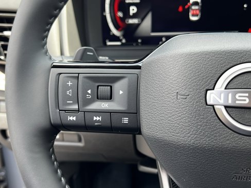 New 2025 Nissan Rogue Platinum image 15