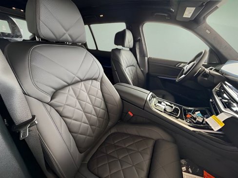 Used 2026 BMW X7 xDrive40i w/ M Sport Package image 30