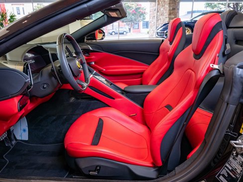 Used 2024 Ferrari Roma Spider image 10